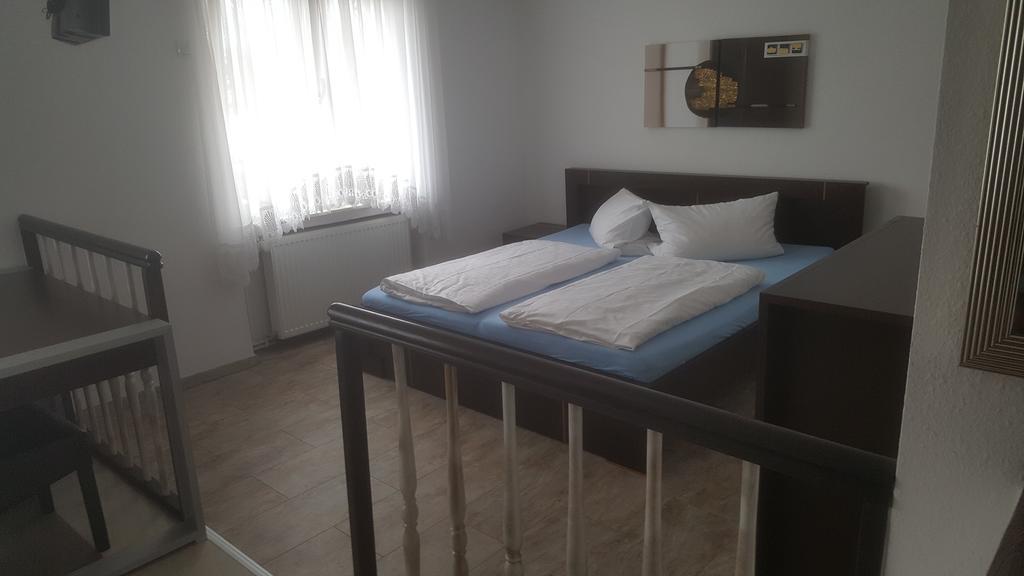 City Central Promenade Bad Homburg vor der Hoehe Room photo